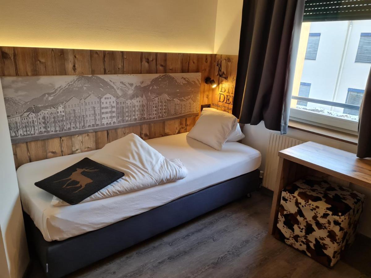 Binders Budget City-Mountain Hotel Innsbruck Buitenkant foto