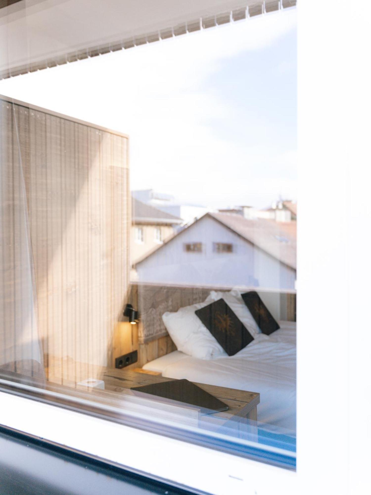 Binders Budget City-Mountain Hotel Innsbruck Buitenkant foto