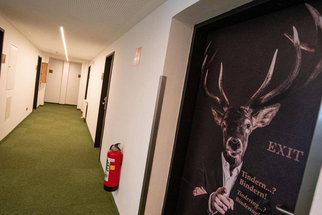 Binders Budget City-Mountain Hotel Innsbruck Buitenkant foto